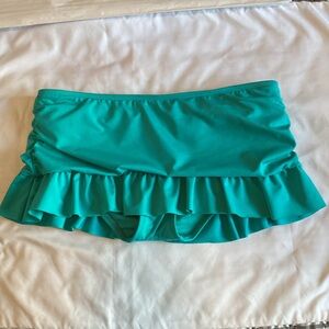 APT9 🌸3/$20 swim bottoms, Peacock teal, ruffle, new with tags, size M